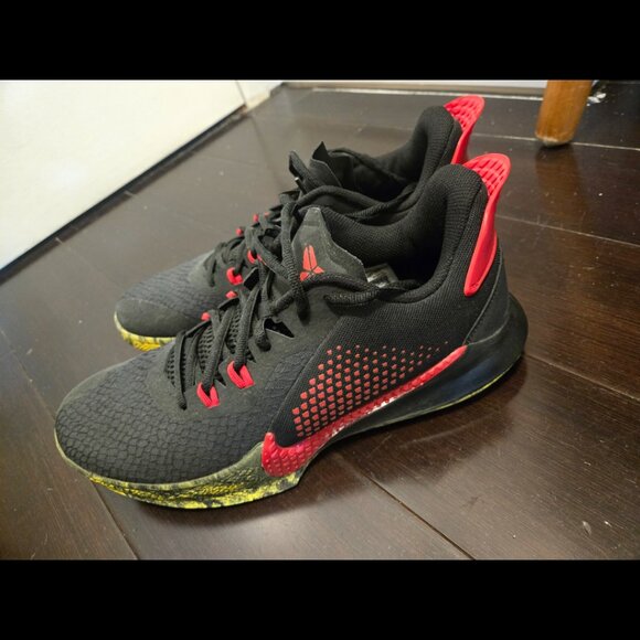 KOBE Mamba Fury shoes size 10 like new - Picture 4 of 5